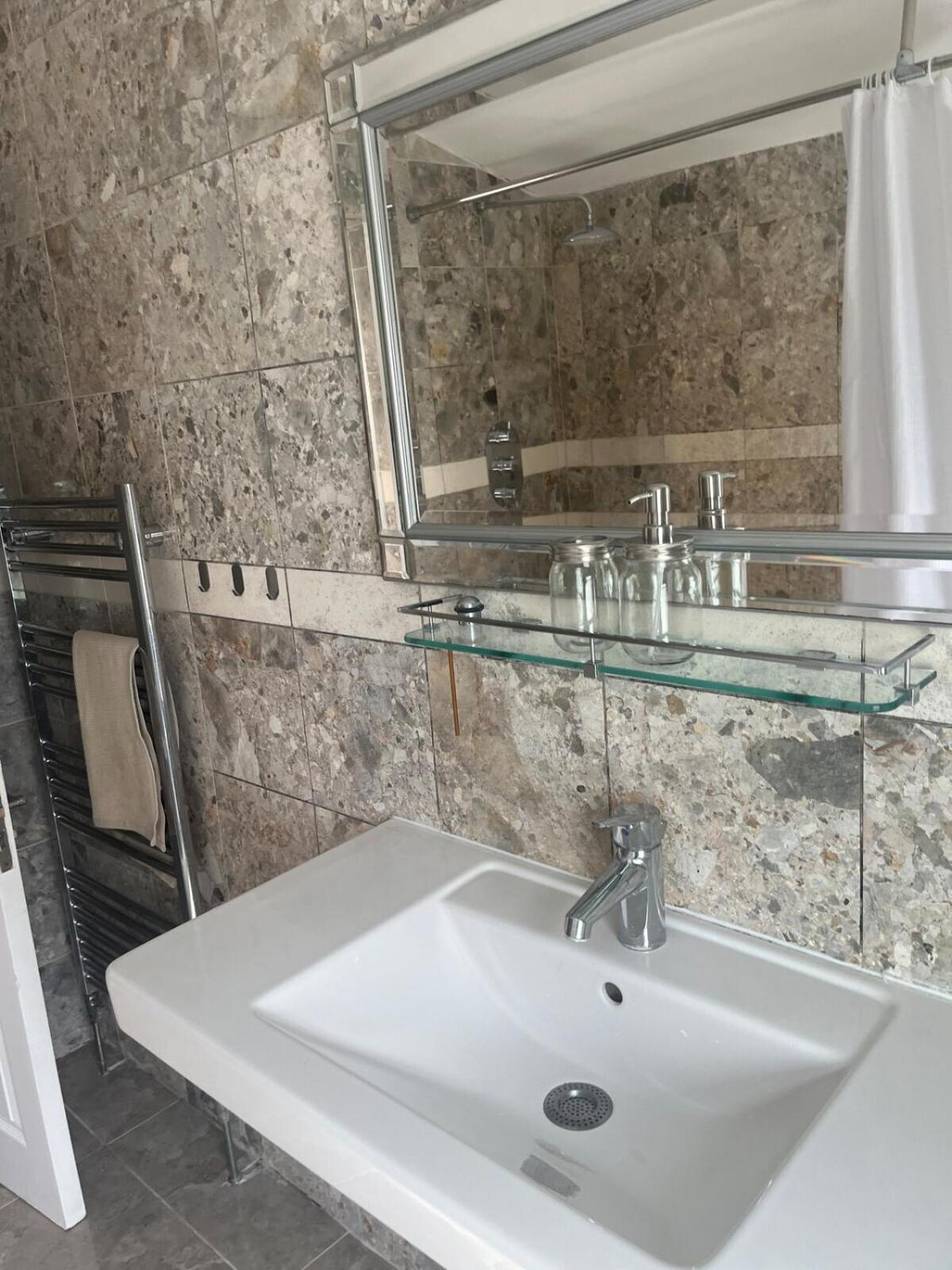 City Reach Retreat Spacious 4Bed House Startford Maryland Great Transport Links London Luaran gambar