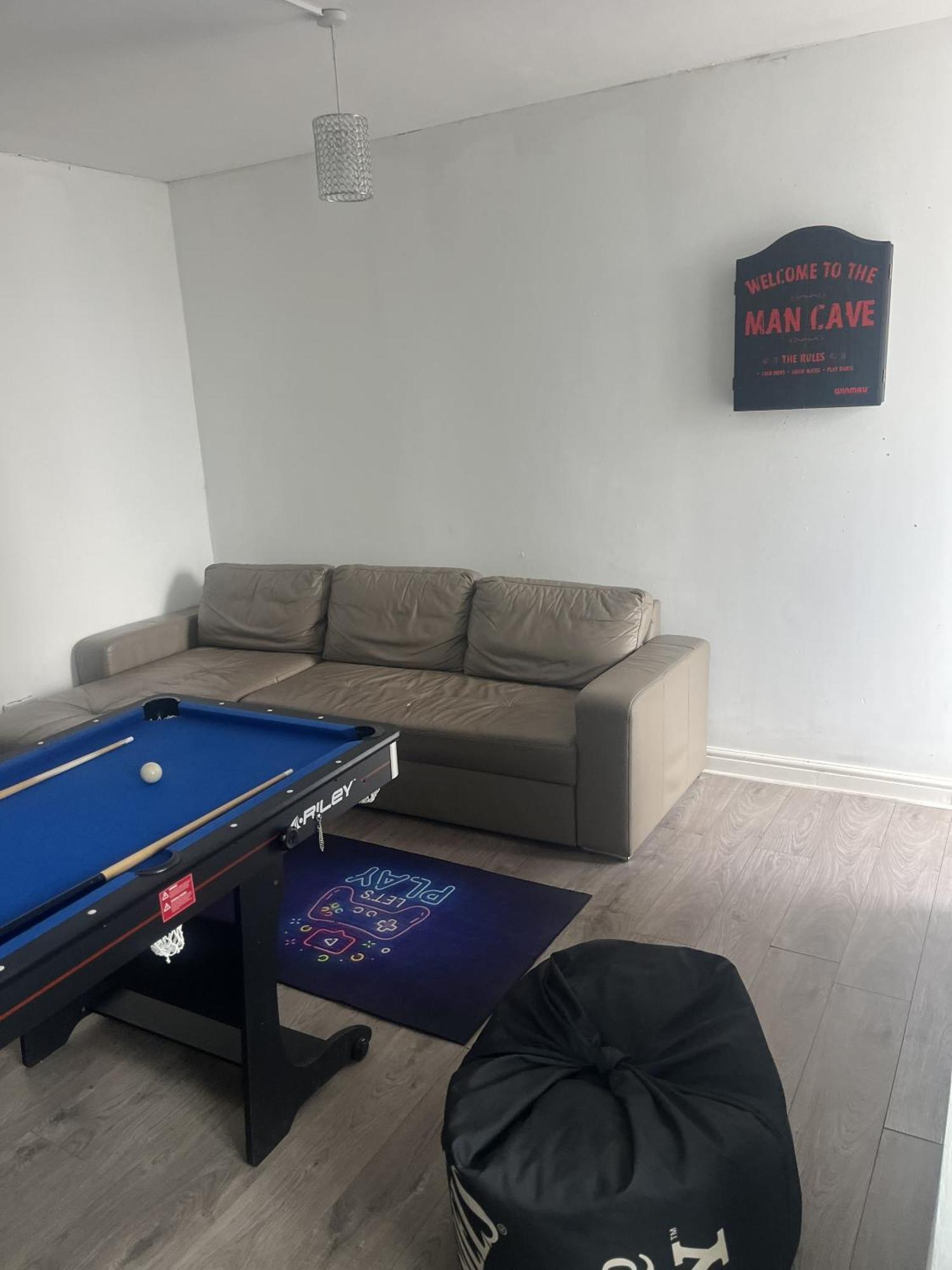 City Reach Retreat Spacious 4Bed House Startford Maryland Great Transport Links London Bilik gambar